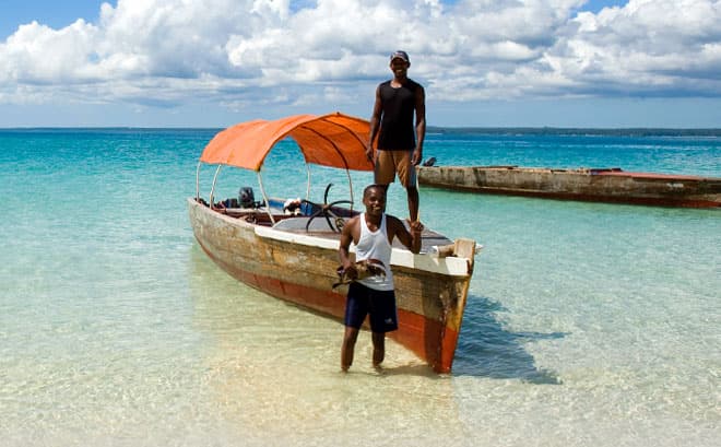 Fiskere i båd ved Zanzibar